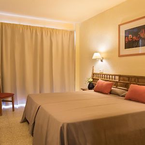 Habitación con Cama King